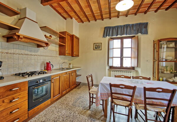 Villa Capolona: Esszimmer, Küche