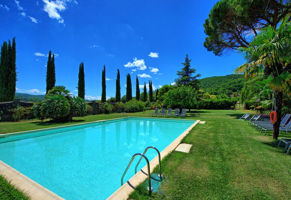 Villa Capolona: Draussen, Garten, Schwimmbad