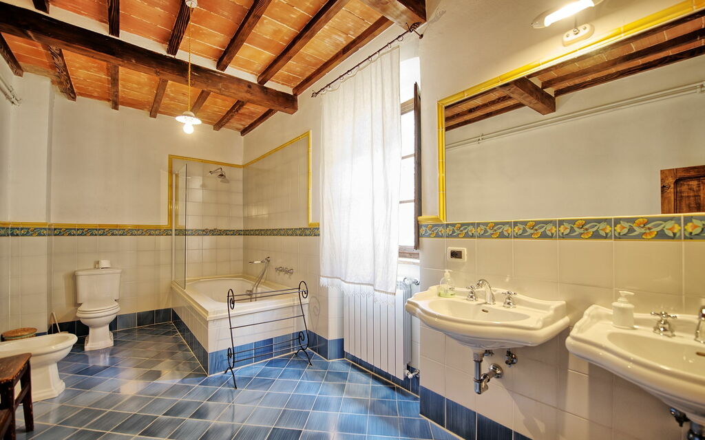 Villa Capolona: Bathroom