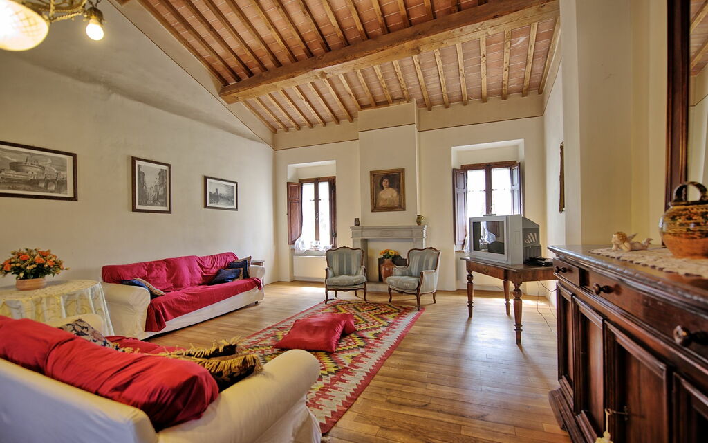Villa Capolona: Living Room