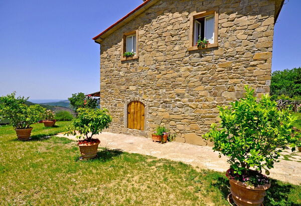 Villa Margherita Uno: Außen, Garten