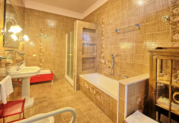 Villa Lauretana: Bad