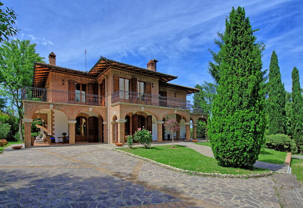 Villa Lauretana: Außen, Garten