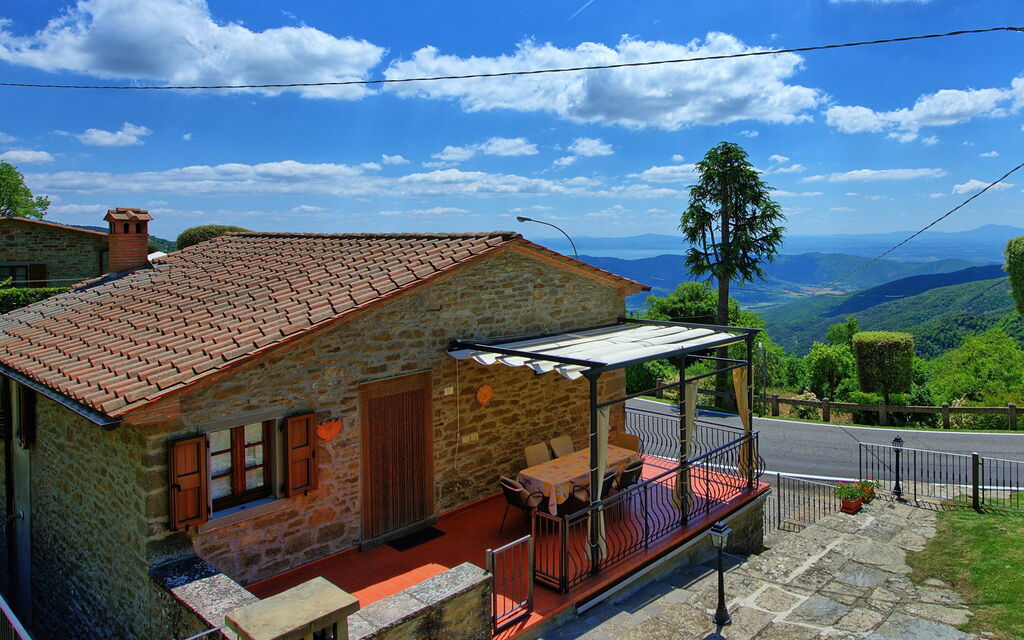 Villa Portole Uno: Building Exterior