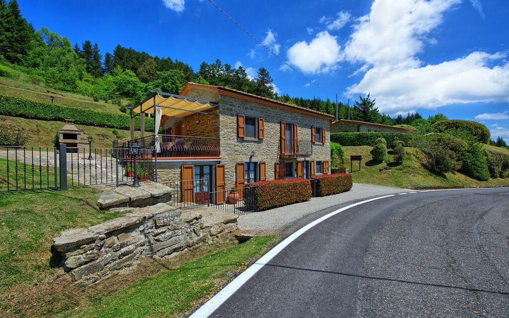 Villa Portole Uno: Building Exterior