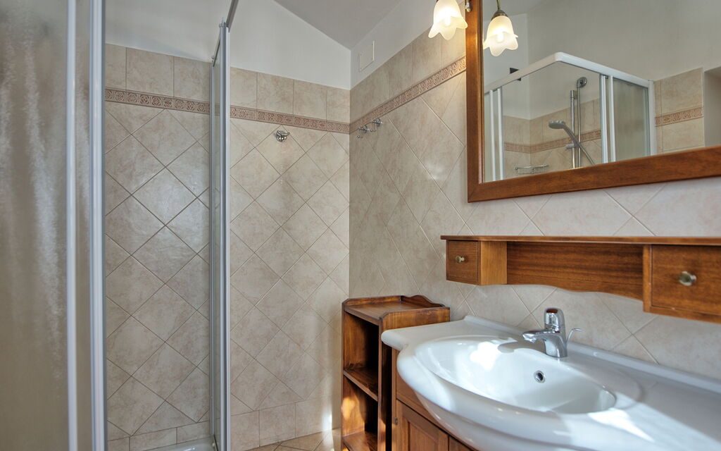 Villa Portole Uno: Bathroom