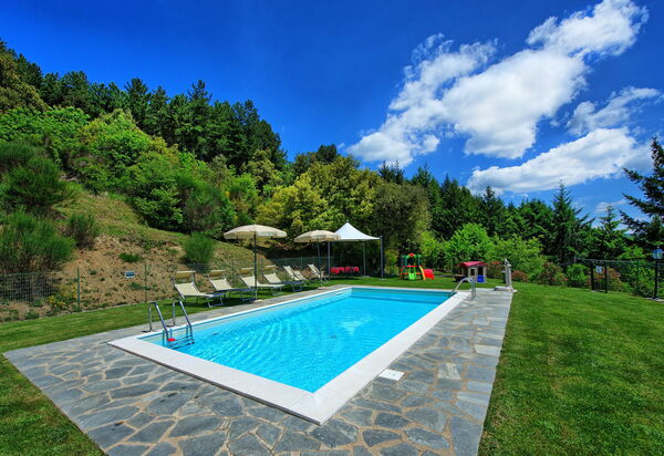 Villa Portole Due: Schwimmbad