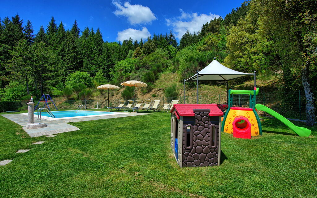 Villa Portole Due: Garden