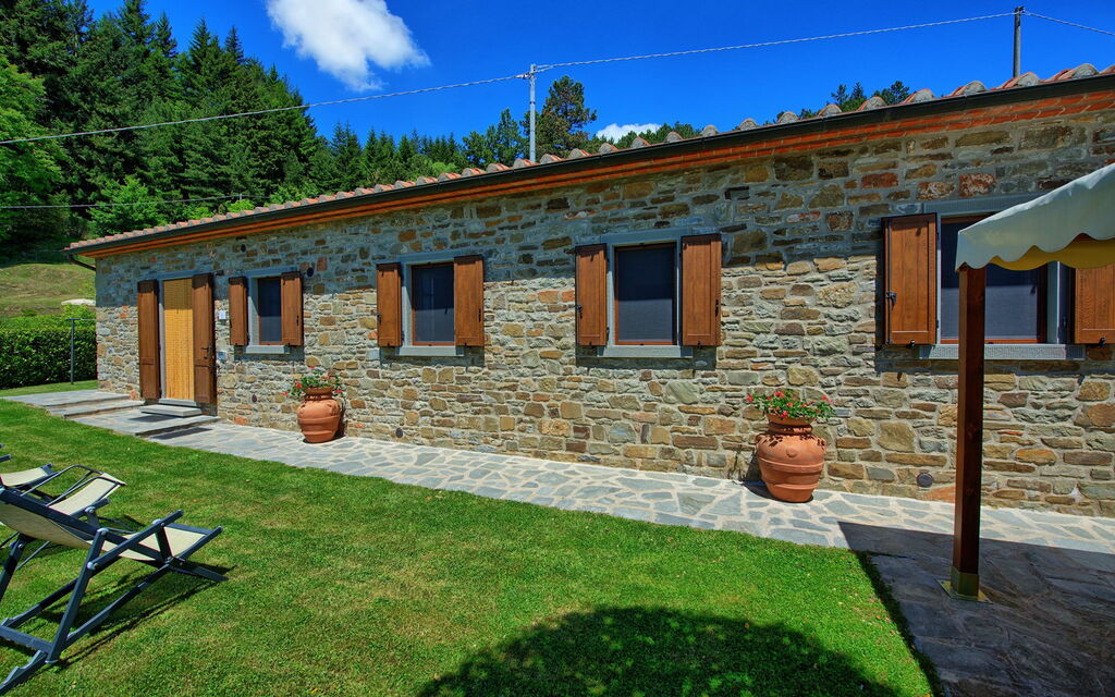 Villa Portole Due: Garden, Outdoor