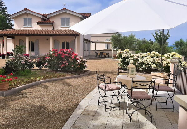 Villa Gaville: Открытый, Сад, Экстерьеры