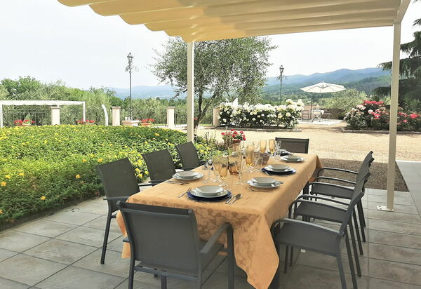 Villa Gaville: Балкон / Терраса / Патио, Открытый