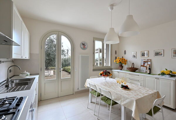 Villa Gaville: Кухня