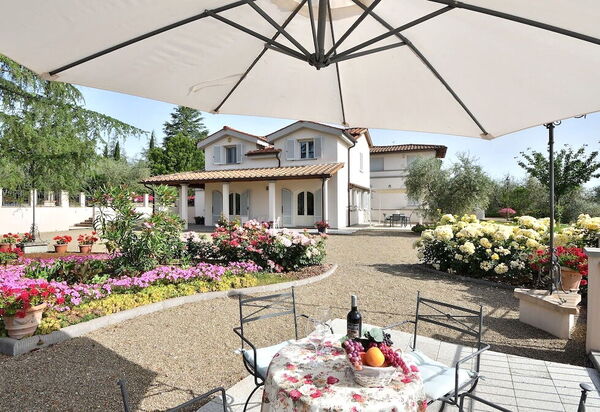 Villa Gaville: бассейн, Открытый, Сад