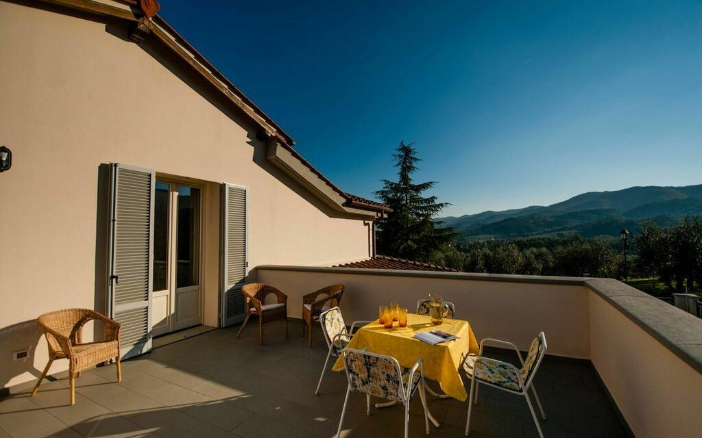 Villa Gaville: Балкон / Терраса / Патио