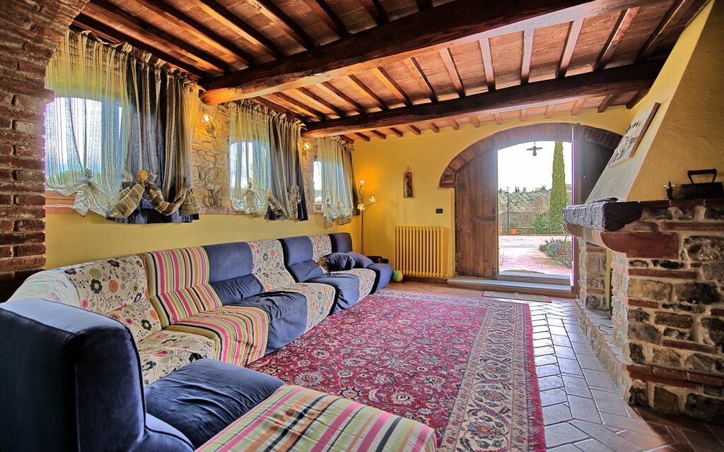 Villa Marika: Living Room