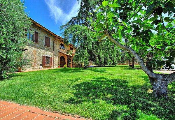 Villa Lorena: Außen, Garten