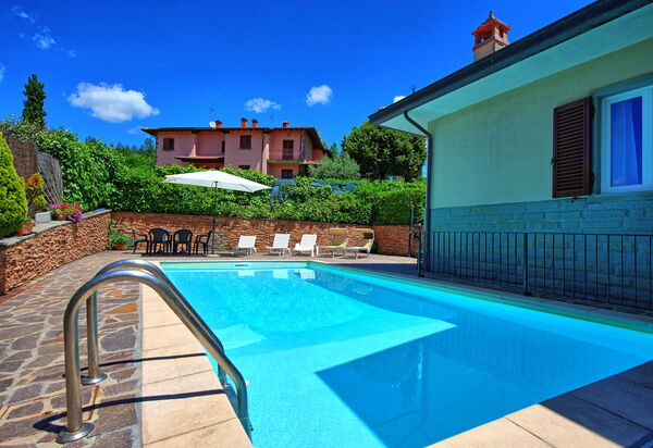 Villa Pratovecchio: Außen, Draussen, Schwimmbad