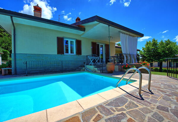 Villa Pratovecchio: Außen, Draussen, Schwimmbad