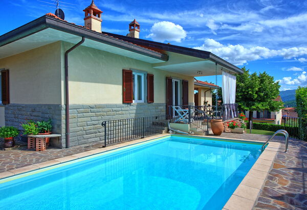 Villa Pratovecchio: Außen, Draussen, Schwimmbad