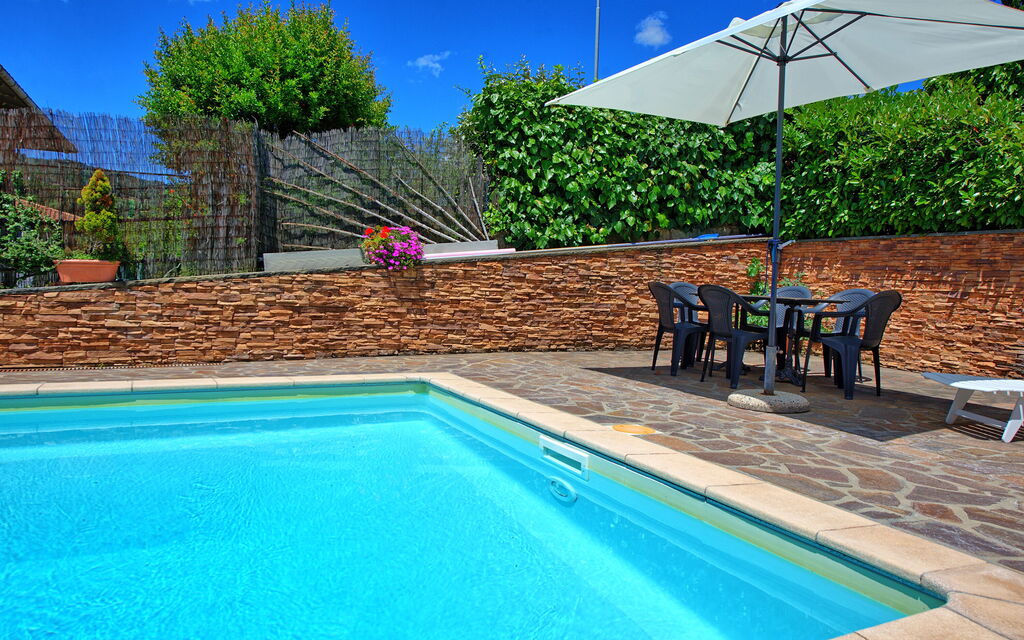 Villa Pratovecchio: Garden, Outdoor, Pool