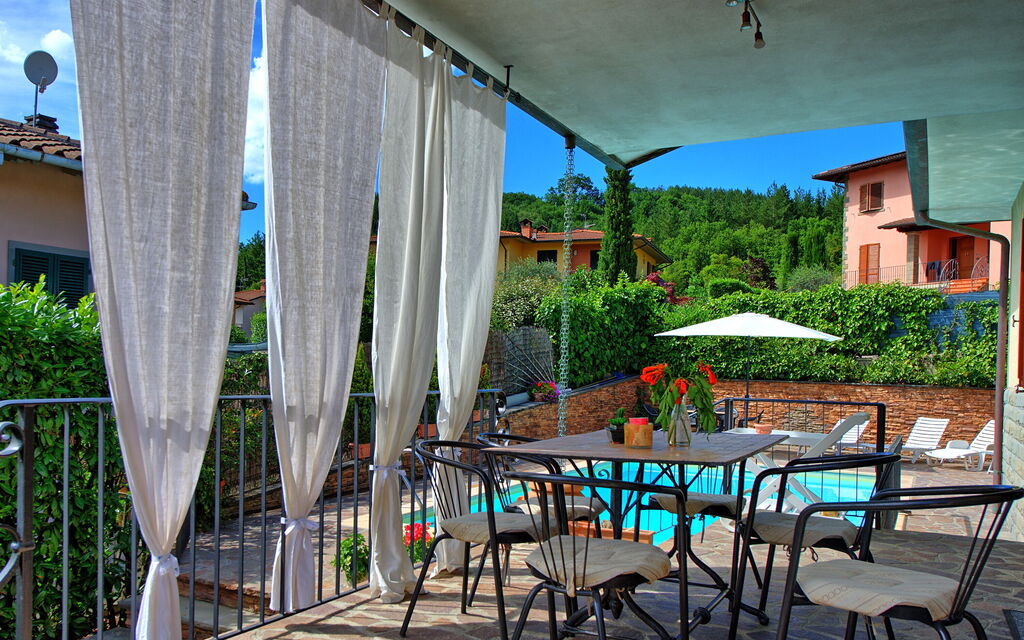 Villa Pratovecchio: Balcony / Terrace / Patio, Outdoor