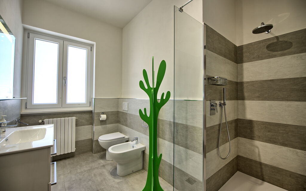 Villa Pratovecchio: Bathroom