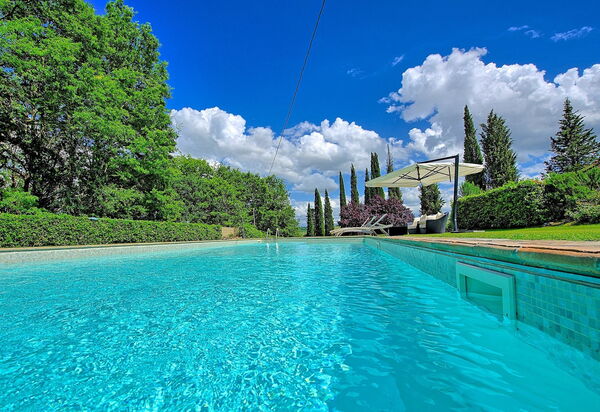 Villa Sabrina: Schwimmbad