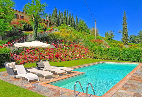 Villa Sabrina: Garten, Schwimmbad