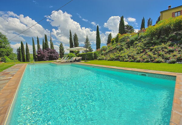 Villa Sabrina: Schwimmbad