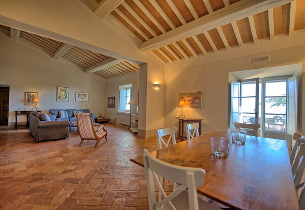 Casa Olivia: Esszimmer