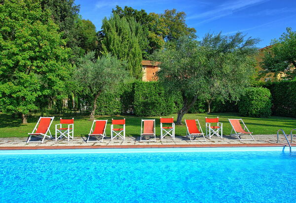Villa Fiamma: Schwimmbad