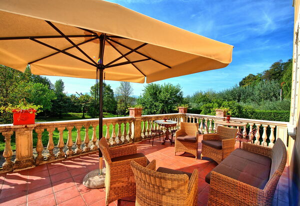 Villa Fiamma: Draussen