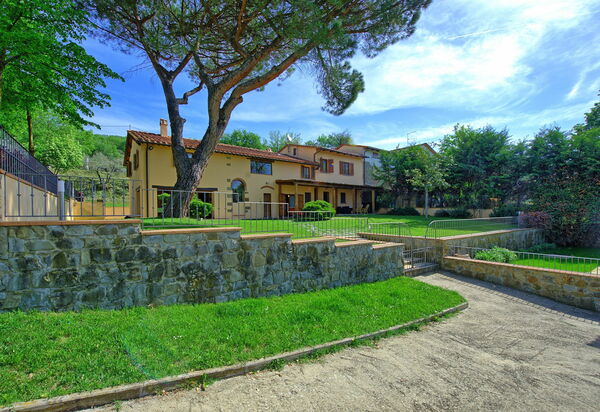 Villa Morandi: Draussen, Garten