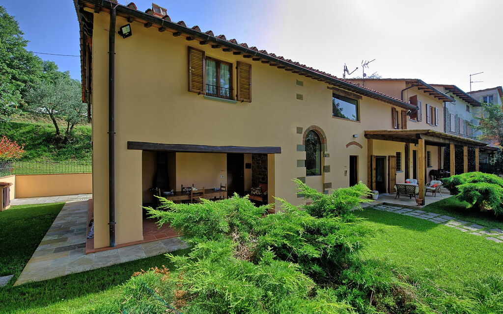 Villa Morandi: Building Exterior, Garden, Outdoor