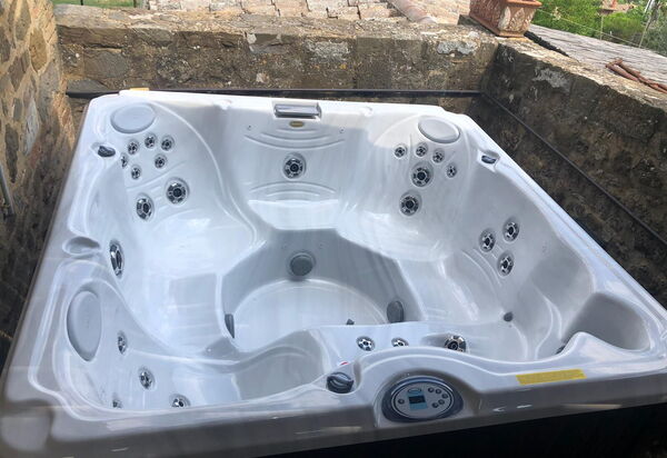 Villa Piazza Della Fortezza: джакузи