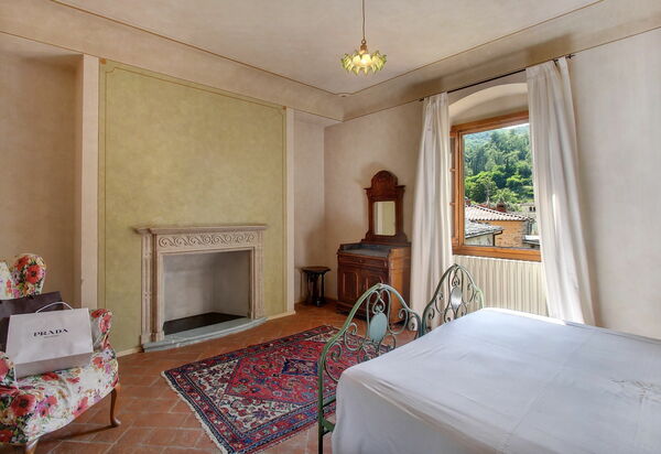 Villa Lucolena: Спальня