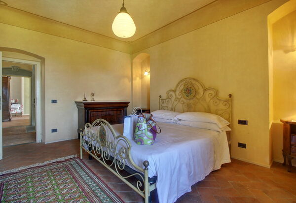 Villa Lucolena: Спальня