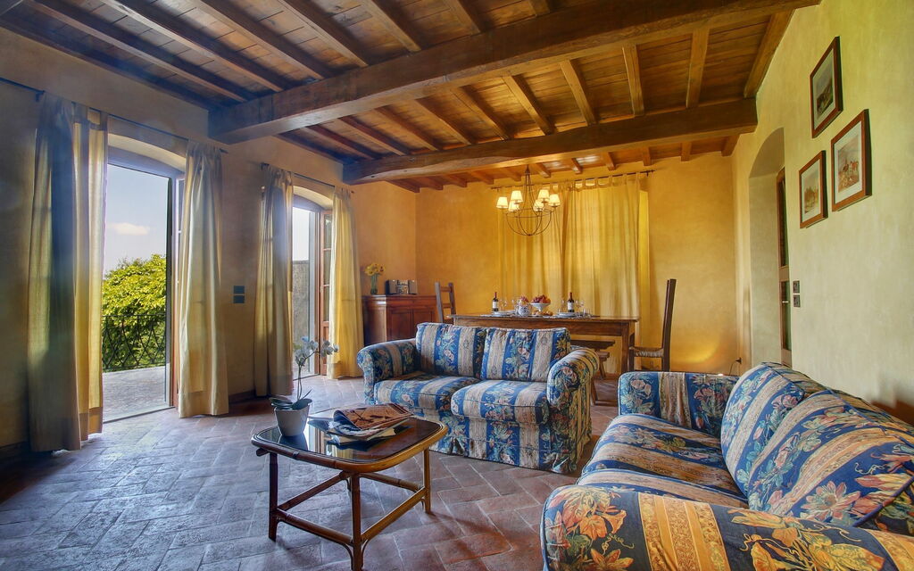 Villa Lucolena: Гостиная