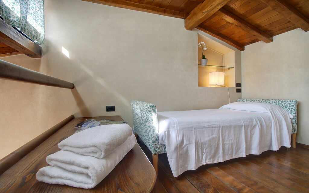 Villa Lucolena: Спальня