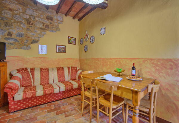 La Ruota: Esszimmer, Wohnzimmer