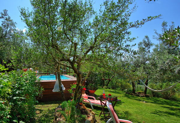 La Ruota: Garten, Sommer