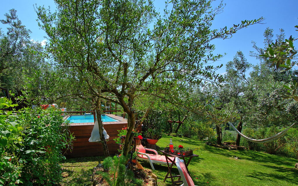 La Ruota: Garden, Summer