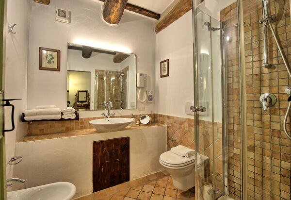 Villa Tenuta Lonciano: Bad