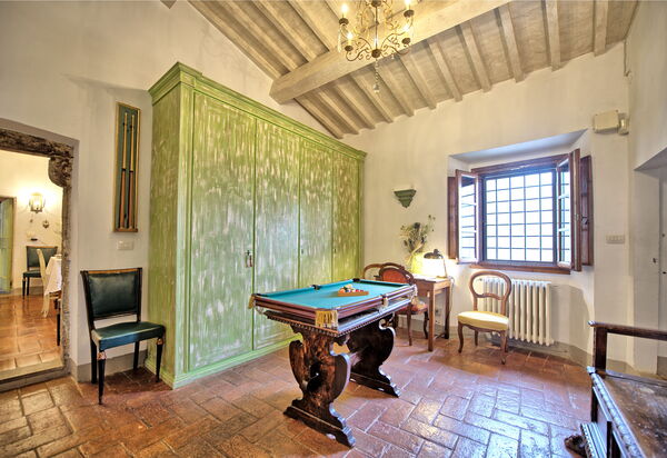 Villa Tenuta Lonciano: Wohnzimmer