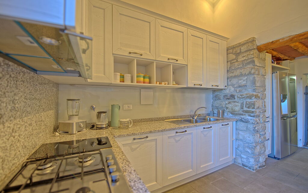 Villa Tenuta Lonciano: Kitchen
