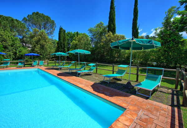 Villa Picchio: Draussen, Schwimmbad