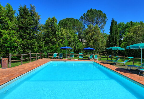 Villa Picchio: Draussen, Schwimmbad