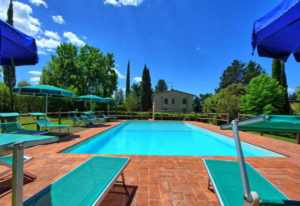 Villa Picchio: Draussen, Schwimmbad