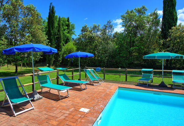 Villa Picchio: Draussen, Garten, Schwimmbad