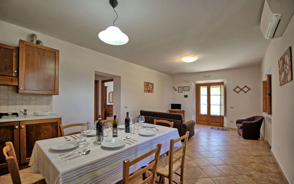 Villa Picchio: Dining Room, Kitchen, Living Room